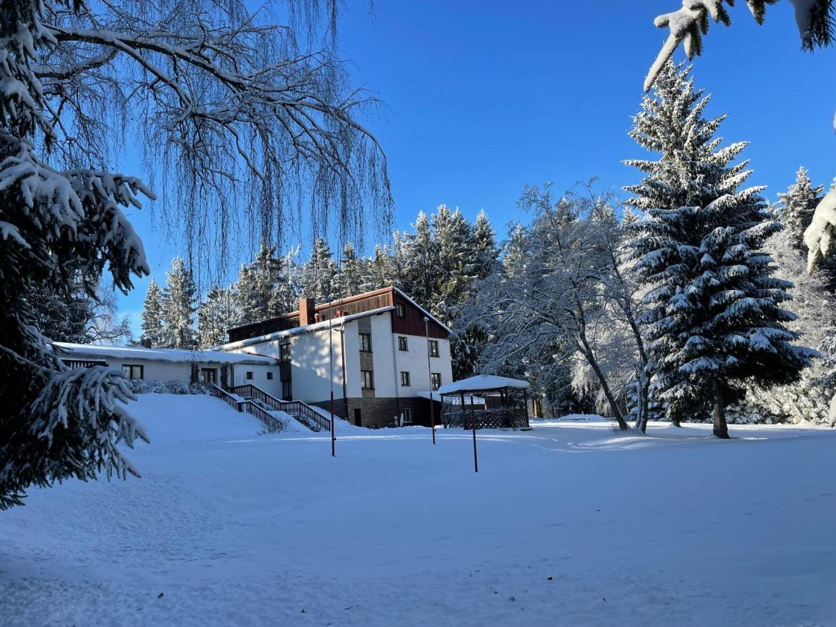 Hotel A Penzion Pegas Vlachovice Extérieur photo